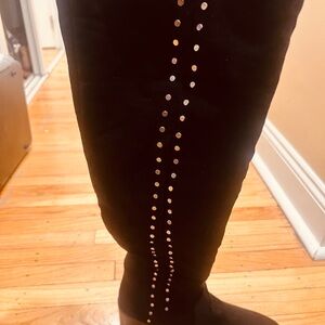 Elegant Black Studded Women's Boots